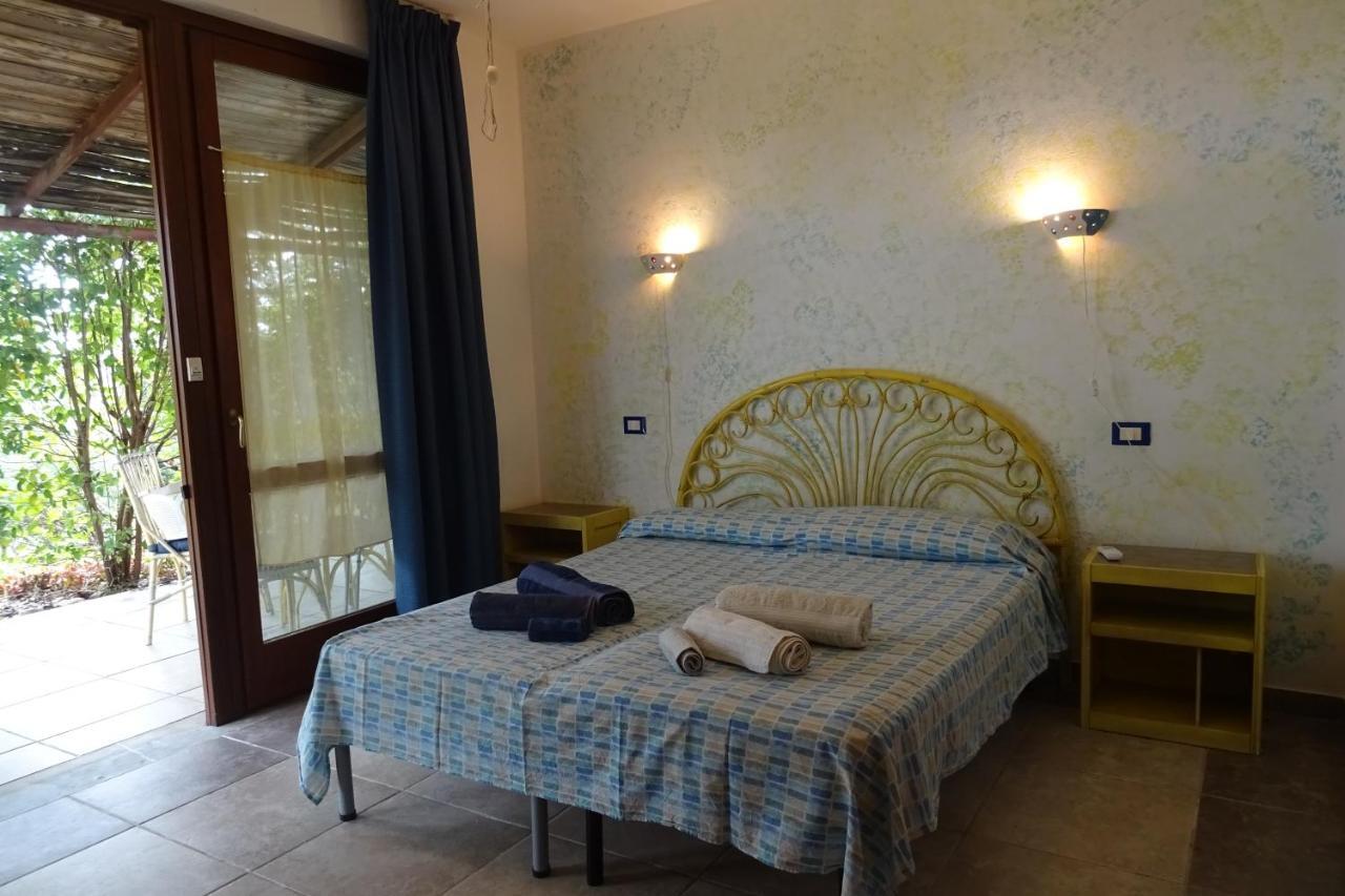 B&B Casa Per Ferie Villaggiocarovana Castiadas Exterior photo